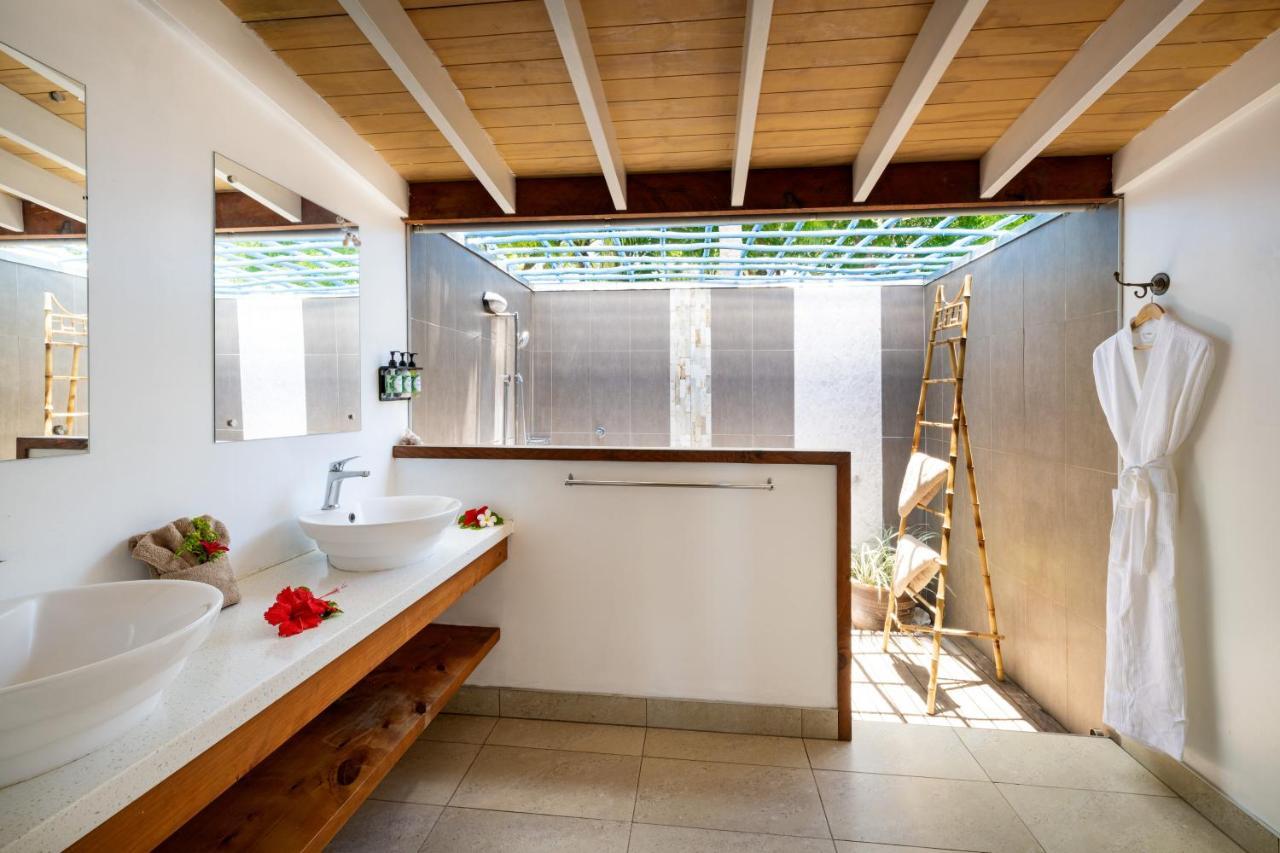 Oarsman'S Bay Lodge Naisisili エクステリア 写真
