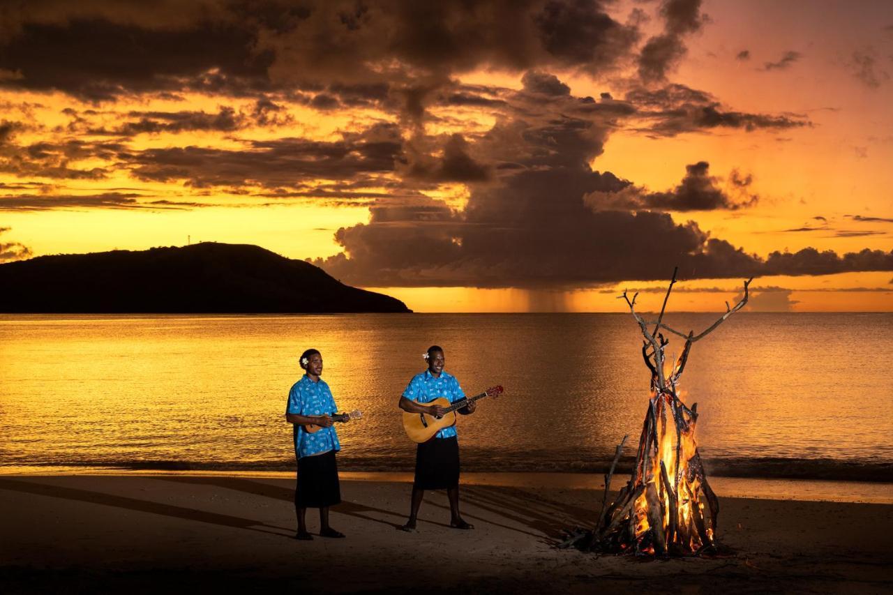 Oarsman'S Bay Lodge Naisisili エクステリア 写真
